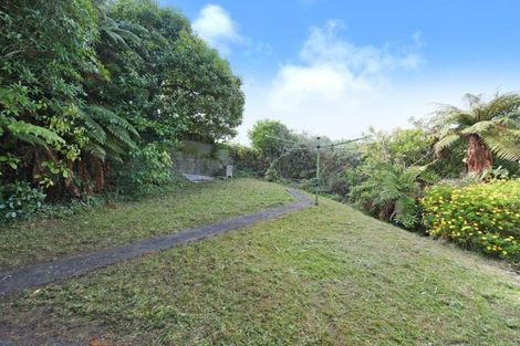 Photo of property in 61 Bird Grove, Stokes Valley, Lower Hutt, 5019
