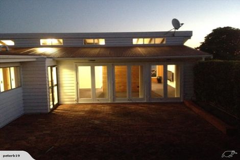 Photo of property in 37 Mulberry Street, Maungaraki, Lower Hutt, 5010