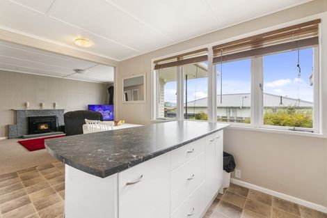Photo of property in 20 Basley Road, Owhata, Rotorua, 3010