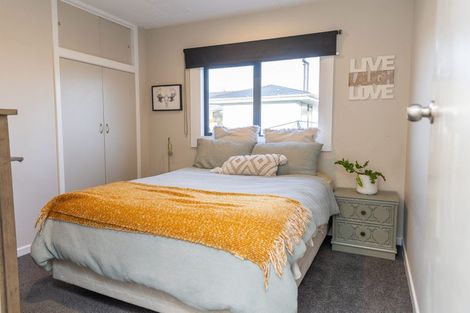 Photo of property in 81 York Road, Riversdale, 9776