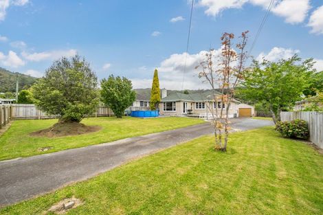 Photo of property in 36 Horoeka Street, Stokes Valley, Lower Hutt, 5019