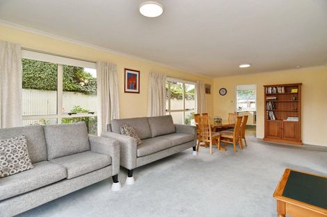 Photo of property in 2/74 Merrin Street, Avonhead, Christchurch, 8042