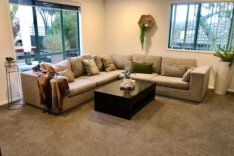 Photo of property in 12 Wentworth Park, Albany, Auckland, 0632