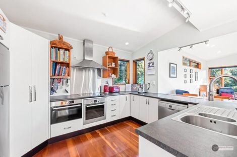 Photo of property in 65 Normandale Road, Normandale, Lower Hutt, 5010