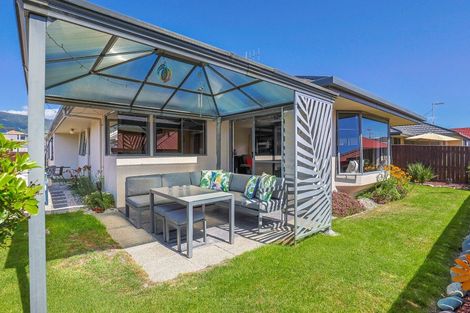 Photo of property in 2/25 Stead Crescent, Stoke, Nelson, 7011