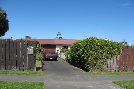 Photo of property in 32 Manuka Street, Castlecliff, Whanganui, 4501