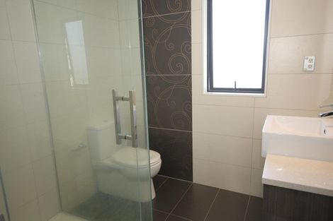 Photo of property in 21a Dallinghoe Crescent, Milford, Auckland, 0620