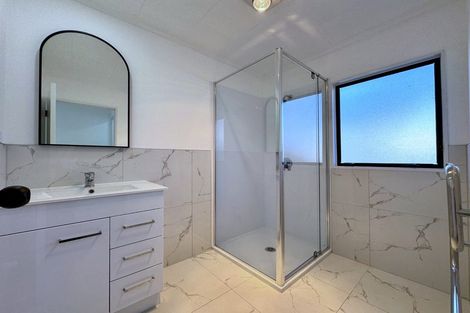 Photo of property in 1/22 Barneys Farm Road, Clendon Park, Auckland, 2103