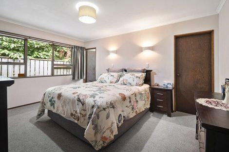Photo of property in 27 Humphries Place, Awapuni, Palmerston North, 4412