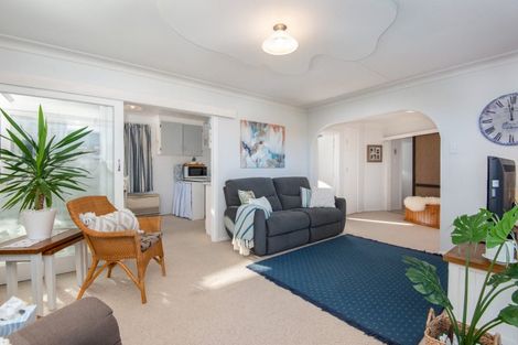 Photo of property in 8 Esk Place, Mosgiel, 9024