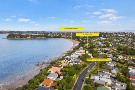 Photo of property in 239 Vipond Road, Stanmore Bay, Whangaparaoa, 0932