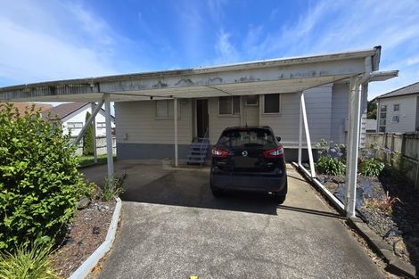 Photo of property in 68 Hutchinsons Road, Bucklands Beach, Auckland, 2014