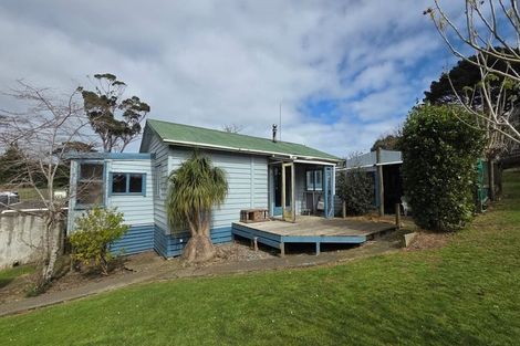 Photo of property in 110 Ngatawhiti Road, Te Kopuru, 0391
