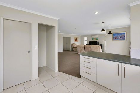 Photo of property in 20 Sando Way, One Tree Point, 0118