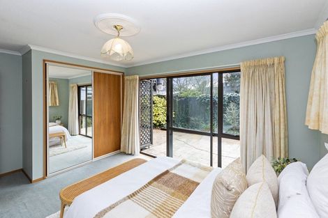 Photo of property in 32 Saint Martins Road, Saint Martins, Christchurch, 8022