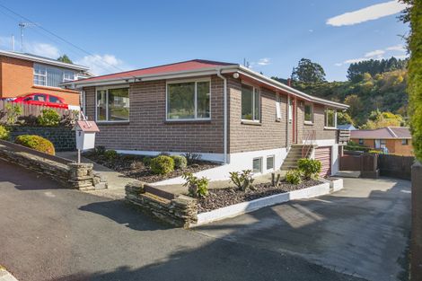 Photo of property in 9 Colquhoun Street, Glenross, Dunedin, 9011