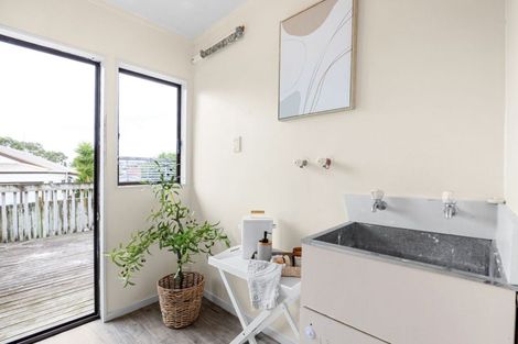 Photo of property in 32 Cromwell Drive, Fitzroy, Hamilton, 3206