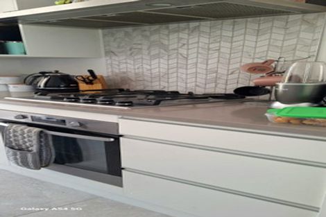 Photo of property in 18 Timu Road, Long Bay, Auckland, 0630