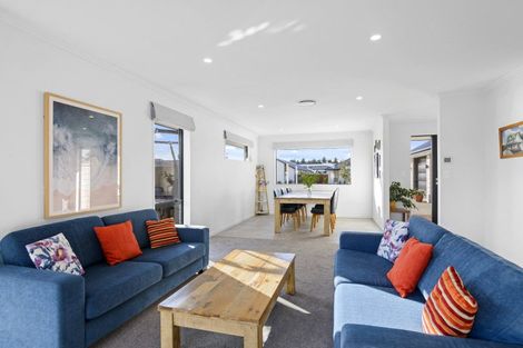 Photo of property in 17 Chimango Place, Rolleston, 7615