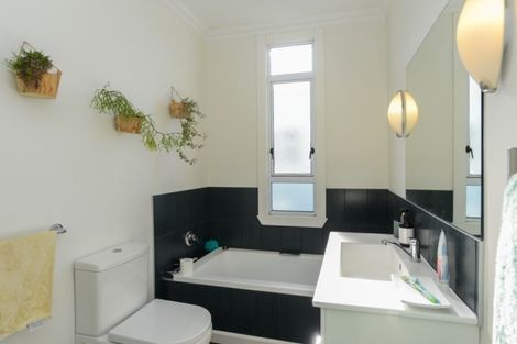 Photo of property in 69 Vigor Brown Street, Napier South, Napier, 4110