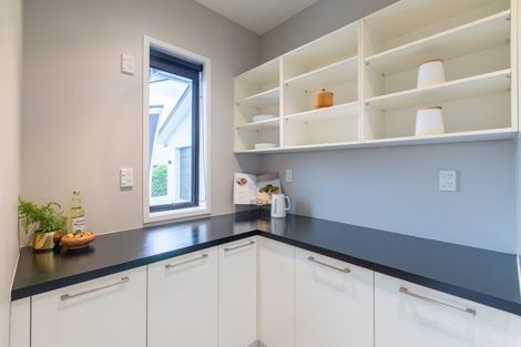 Photo of property in 14 Amberley Place, Flagstaff, Hamilton, 3210