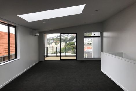 Photo of property in 18a Oriental Terrace, Oriental Bay, Wellington, 6011