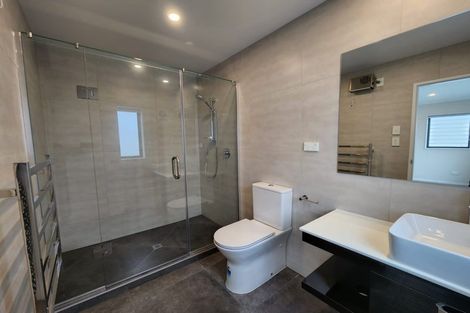 Photo of property in 8d Bunnythorpe Road, Papakura, 2110