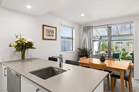 Photo of property in 5 Macaulay Street, Ahuriri, Napier, 4110