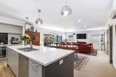 Photo of property in 117b Kawaha Point Road, Kawaha Point, Rotorua, 3010