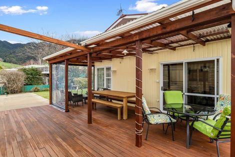 Photo of property in 8 Wyatt Avenue, Te Aroha, 3320