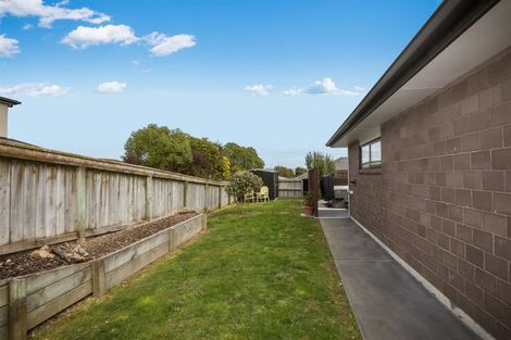 Photo of property in 59 Aotea Drive, Aotea, Porirua, 5024