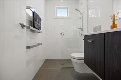 Photo of property in 42 Normans Road, Strowan, Christchurch, 8052