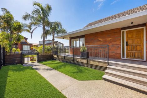 Photo of property in 5 Vintage Drive, Henderson, Auckland, 0612