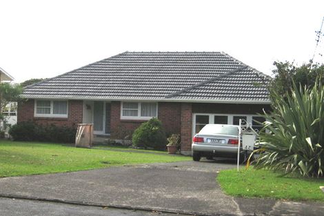 Photo of property in 42 Renata Crescent, Te Atatu Peninsula, Auckland, 0610
