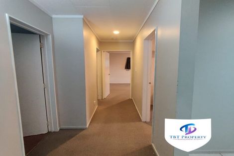 Photo of property in 21 Hakea Place, Totara Heights, Auckland, 2105