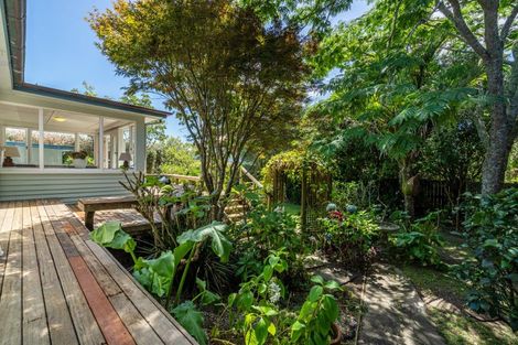 Photo of property in 2/12 Maleme Avenue, Belmont, Auckland, 0622