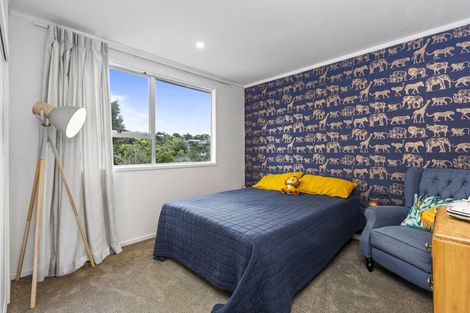 Photo of property in 2/10 Abbeygate Street, Birkdale, Auckland, 0626