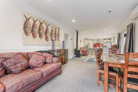 Photo of property in 48 Devon Street, Picton, 7220