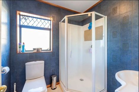 Photo of property in 178 Sturges Road, Henderson, Auckland, 0612