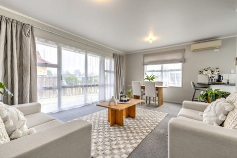 Photo of property in 73 Bremworth Avenue, Dinsdale, Hamilton, 3204