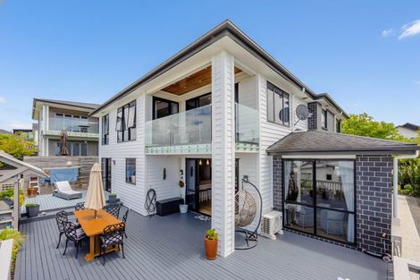 Photo of property in 4 Copper Lane, Long Bay, Auckland, 0630