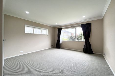 Photo of property in 5 Wye Oak Drive, Schnapper Rock, Auckland, 0632