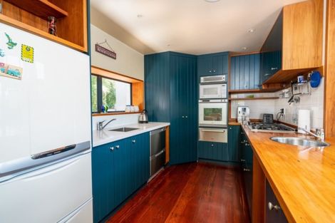 Photo of property in 10a Whakamoenga Point, Acacia Bay, Taupo, 3385