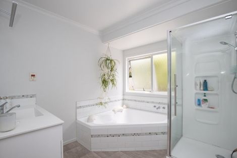 Photo of property in 10 Arapito Street, Ngatea, 3503