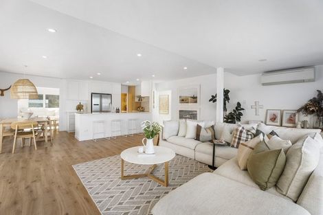 Photo of property in 785 Whangaparaoa Road, Manly, Whangaparaoa, 0930