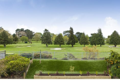 Photo of property in 10 Opawa Place, Terrace End, Palmerston North, 4410