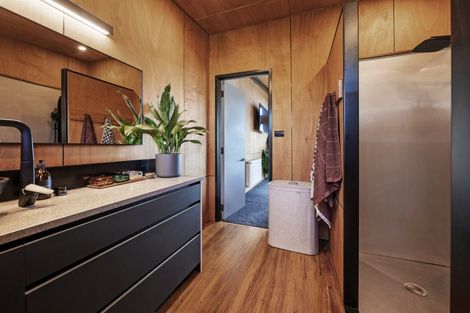 Photo of property in 35 Peregrine Place, Kinloch, Taupo, 3377