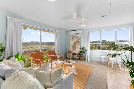 Photo of property in 24 Waimahanga Road, Onerahi, Whangarei, 0110