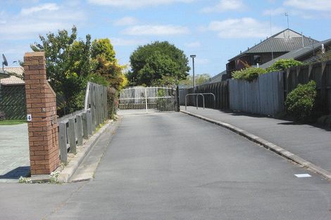 Photo of property in 2 Ronald George Place, Parklands, Christchurch, 8083