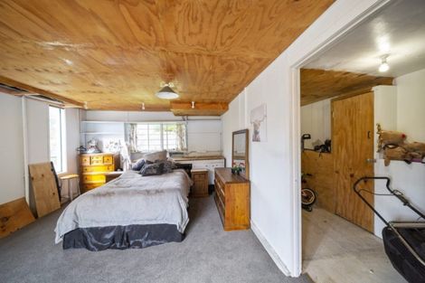 Photo of property in 40 Omata Road, Marfell, New Plymouth, 4310